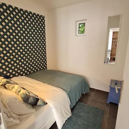 Apartment Kirashouse *