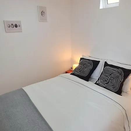 Apartment Kirashouse *